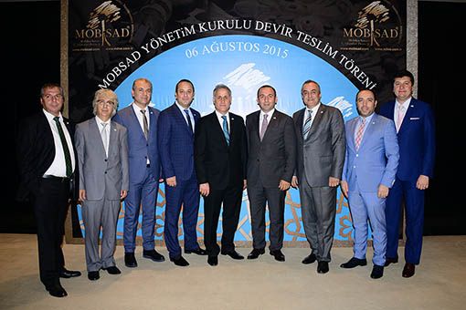 Mobilya Sanayi �� Adamlar� Derne�i MOBSADda Devir Teslim T�reni : Adnan Bostan, Ba�kanl�k G�revini Engin K���k'ten Devrald�
