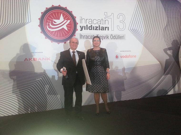 Mobilya Aksesuar Sektrnn Lider Firmas SAMET A.. hracatn yldzlar 2014 Yarmasnda Markal hracat dlne Layk Grld