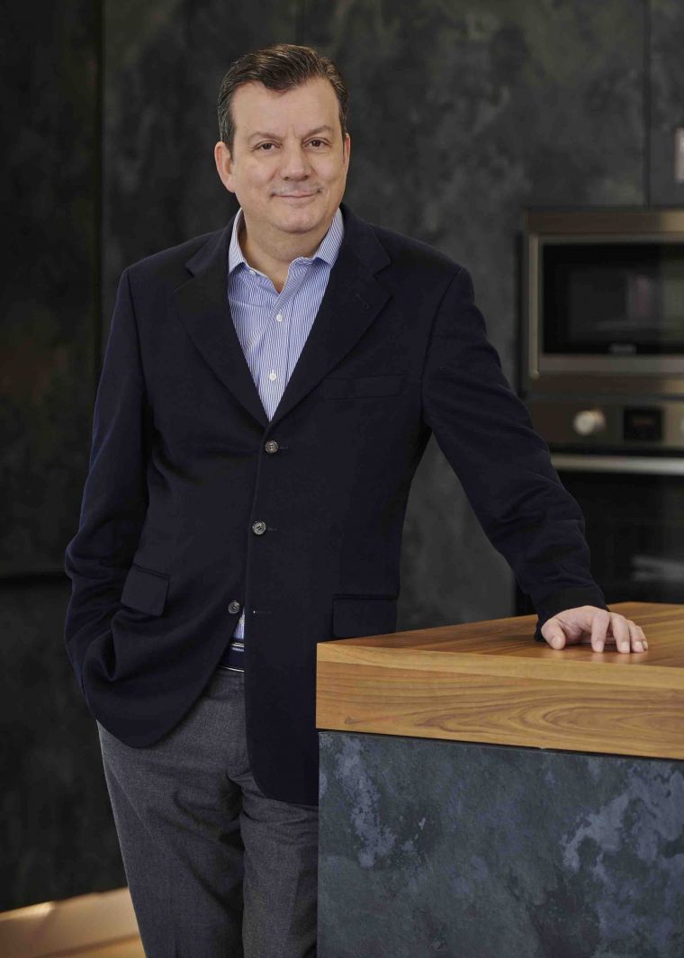 H�LM� UYTUN: Hafele olarak, kullan�c�lar�n evlerdeki ihtiya�lar�ndan yola ��karak �r�n geli�tiriyoruz.